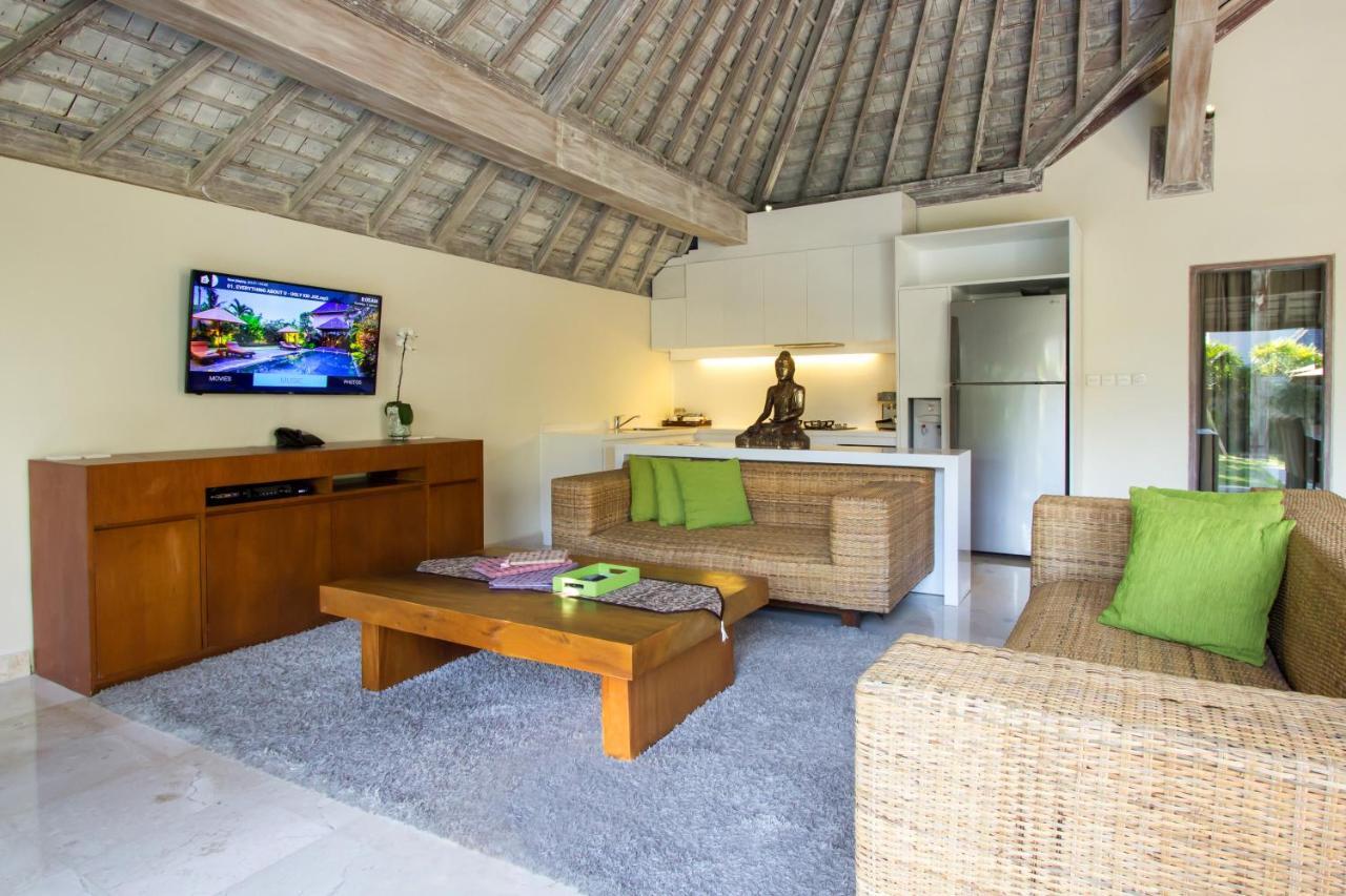 Serene Villas Seminyak Exteriör bild