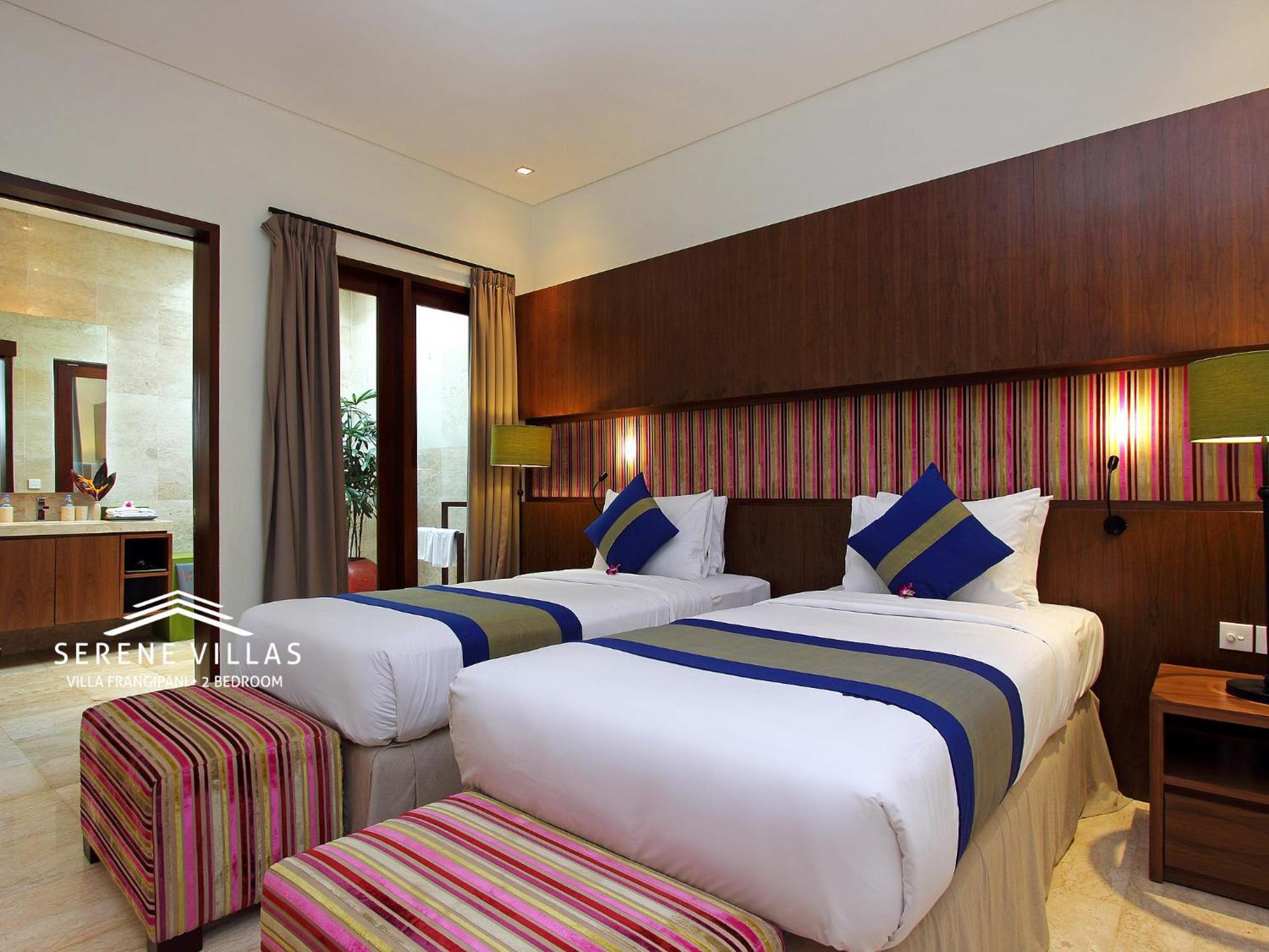 Serene Villas Seminyak Rum bild