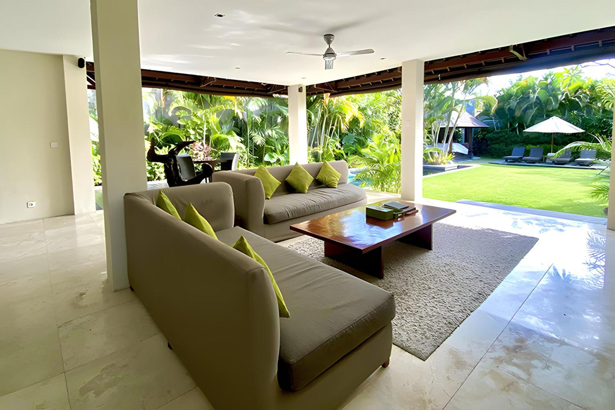 Serene Villas Seminyak Exteriör bild
