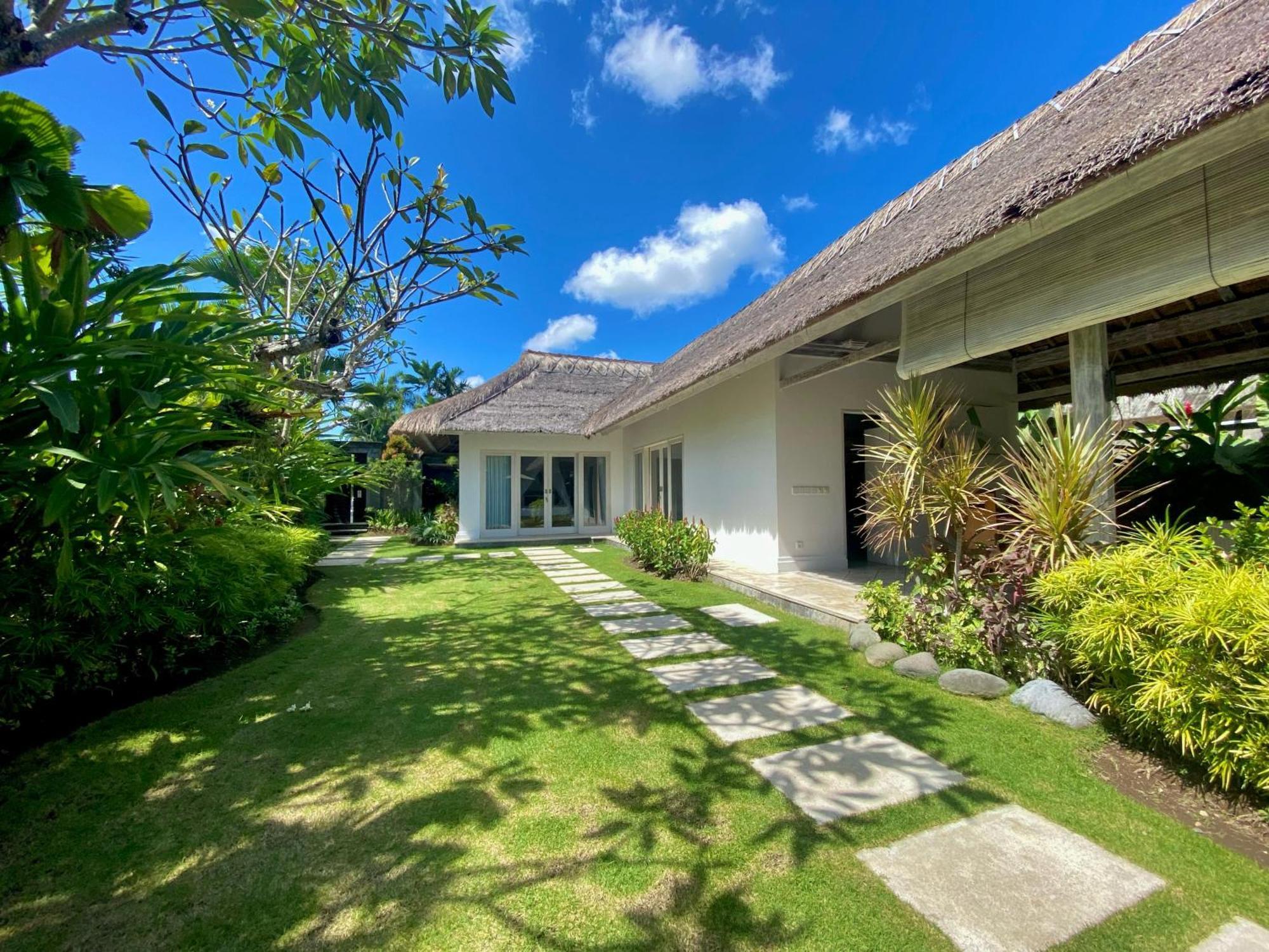 Serene Villas Seminyak Exteriör bild
